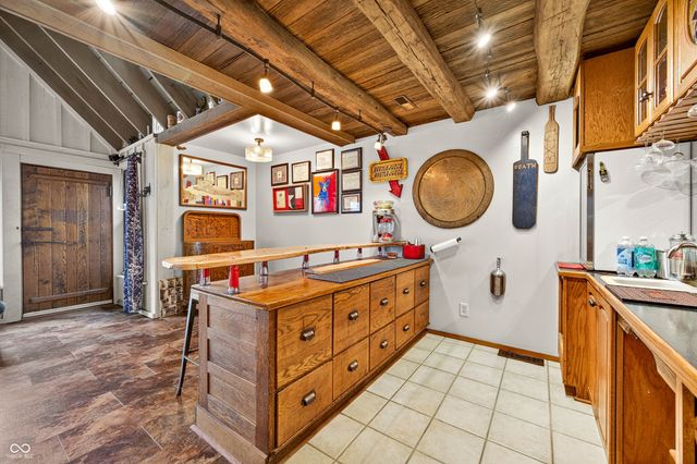 7020 N 400 W, Columbus, IN 47201