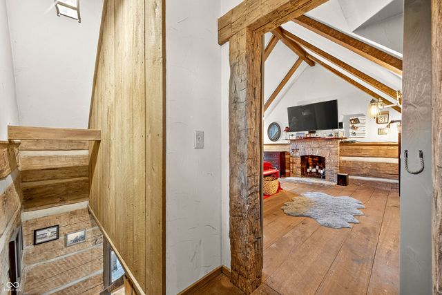 7020 N 400 W, Columbus, IN 47201