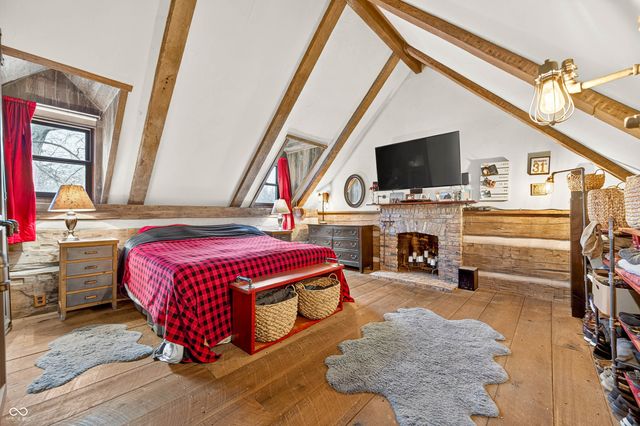 7020 N 400 W, Columbus, IN 47201