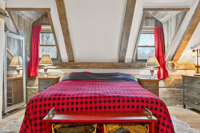 7020 N 400 W, Columbus, IN 47201