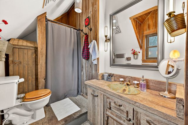 7020 N 400 W, Columbus, IN 47201