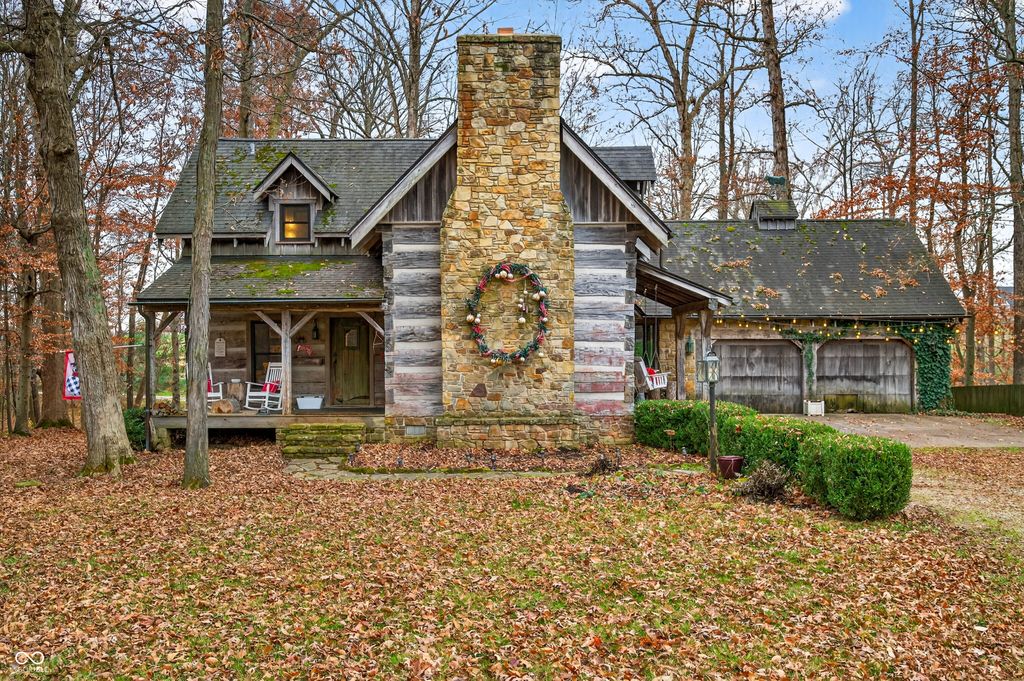 7020 N 400 W, Columbus, IN 47201