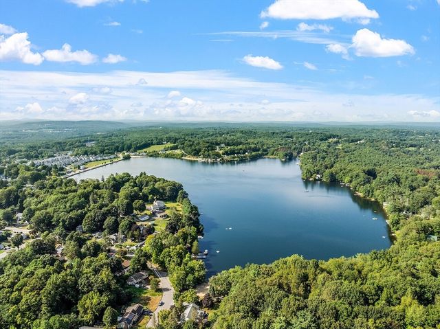 50 Pine Grove Rd, Lunenburg, MA 01462