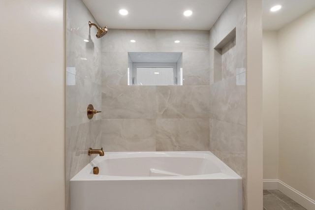 50 Pine Grove Rd, Lunenburg, MA 01462