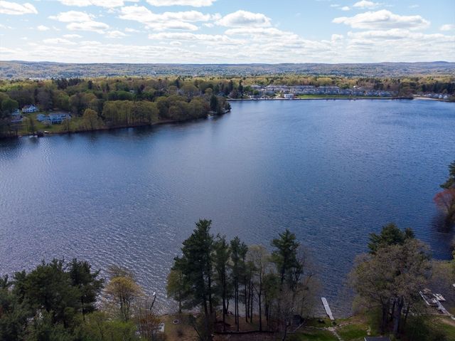 50 Pine Grove Rd, Lunenburg, MA 01462