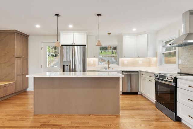 50 Pine Grove Rd, Lunenburg, MA 01462
