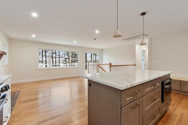 50 Pine Grove Rd, Lunenburg, MA 01462