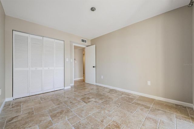 13602 S VILLAGE DRIVE 1204, Tampa, FL 33618