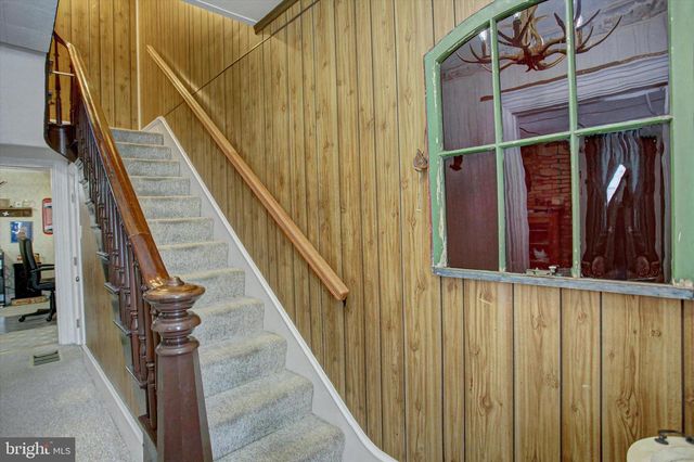 28 S WASHINGTON STREET, Shippensburg, PA 17257