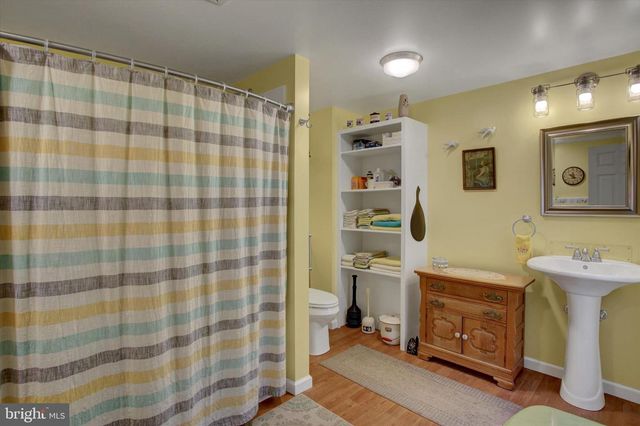 28 S WASHINGTON STREET, Shippensburg, PA 17257