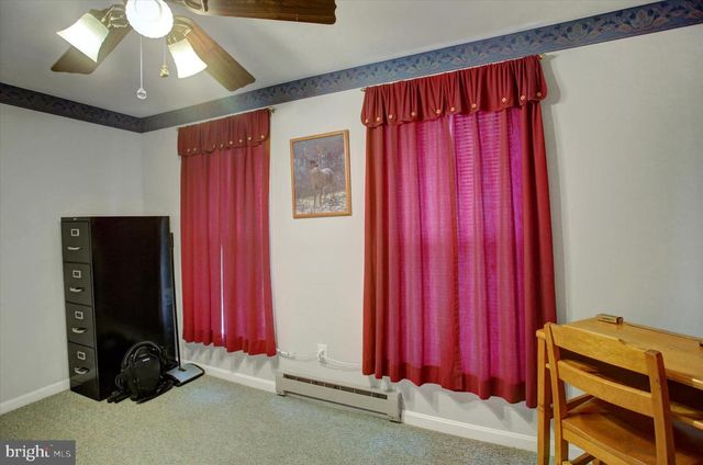 28 S WASHINGTON STREET, Shippensburg, PA 17257