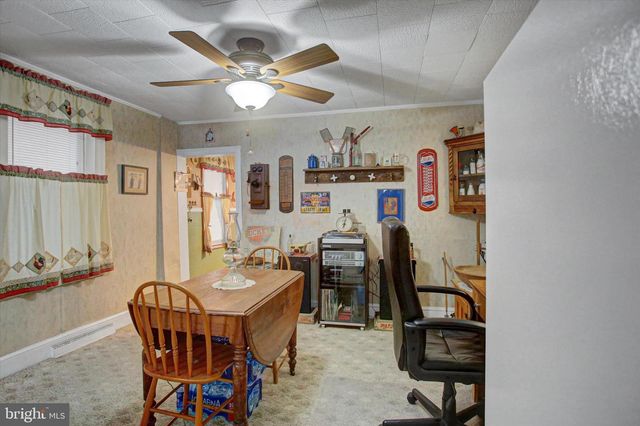 28 S WASHINGTON STREET, Shippensburg, PA 17257