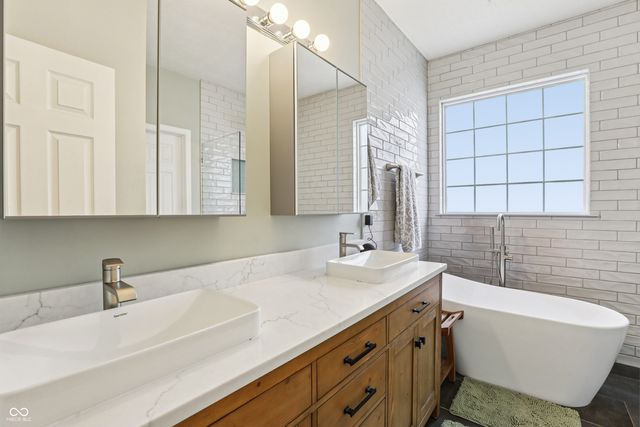 629 Beaverbrook Drive, Carmel, IN 46032