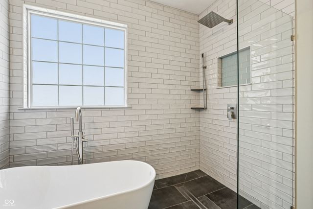 629 Beaverbrook Drive, Carmel, IN 46032