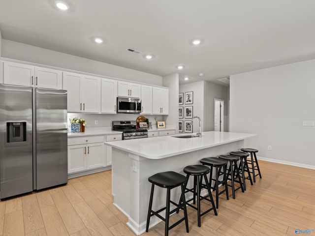 21613 Ginn Point Road, Athens, AL 35613