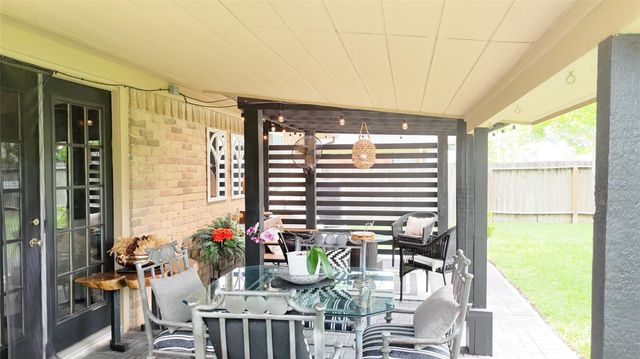 442 Elder Vista Drive, Houston, TX 77598