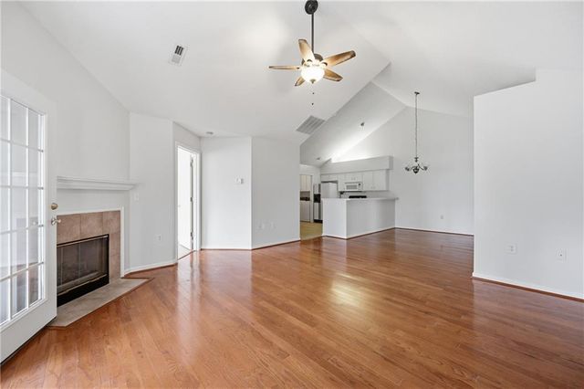 19108 Harvest Ridge Lane 19, Johns Creek, GA 30022