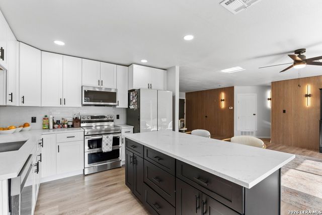 9823 John Rolfe Dr, San Antonio, TX 78230