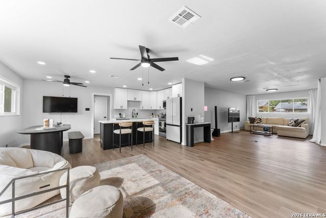 9823 John Rolfe Dr, San Antonio, TX 78230