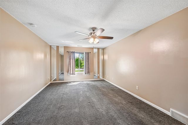190 Cottage Grove SE 208, Cedar Rapids, IA 52403