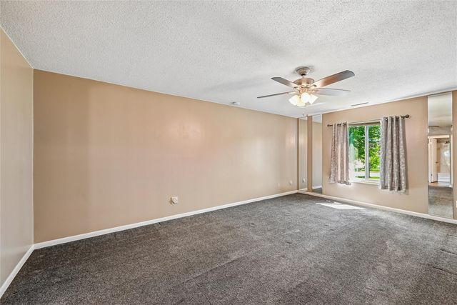 190 Cottage Grove SE 208, Cedar Rapids, IA 52403