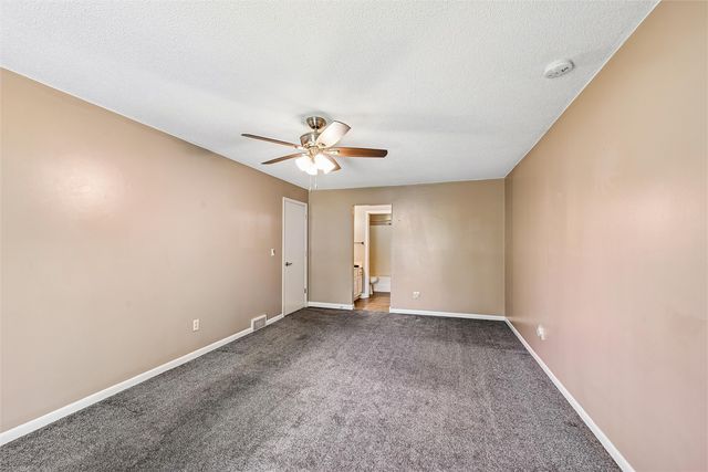 190 Cottage Grove SE 208, Cedar Rapids, IA 52403
