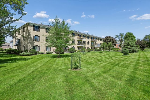 190 Cottage Grove SE 208, Cedar Rapids, IA 52403