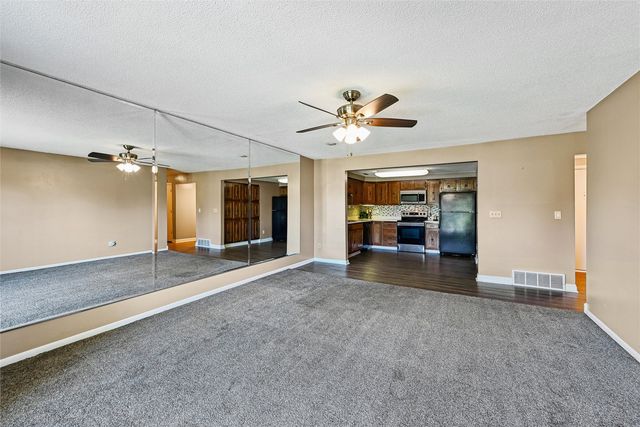 190 Cottage Grove SE 208, Cedar Rapids, IA 52403