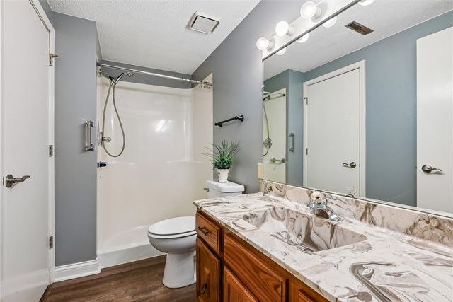 190 Cottage Grove SE 208, Cedar Rapids, IA 52403