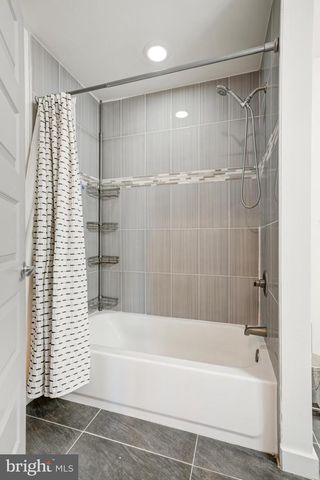 2406 CORAL ST, Philadelphia, PA 19125