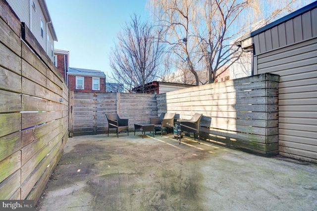 2406 CORAL ST, Philadelphia, PA 19125