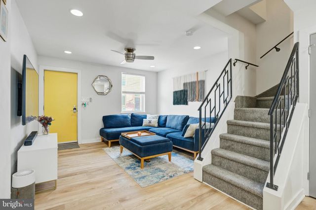 2406 CORAL ST, Philadelphia, PA 19125