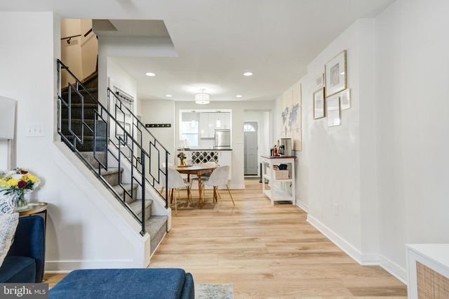 2406 CORAL ST, Philadelphia, PA 19125