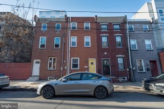 2406 CORAL ST, Philadelphia, PA 19125