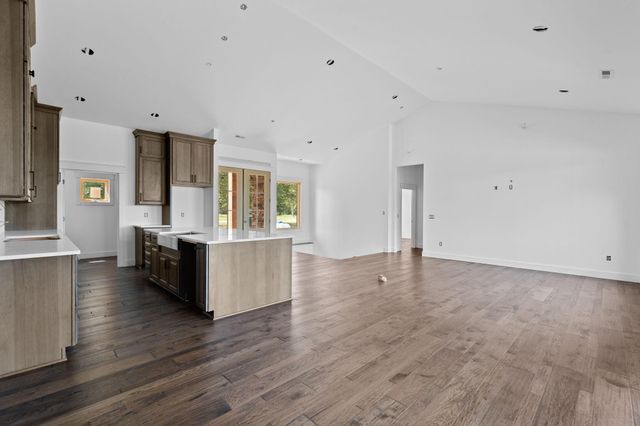 170 Riverpointe View, Ozark, MO 65721