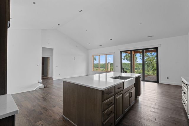 170 Riverpointe View, Ozark, MO 65721