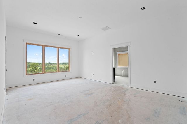 170 Riverpointe View, Ozark, MO 65721