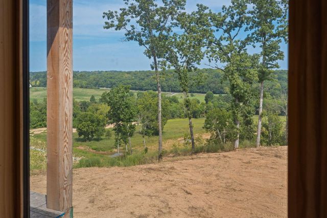 170 Riverpointe View, Ozark, MO 65721
