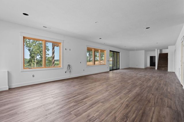 170 Riverpointe View, Ozark, MO 65721