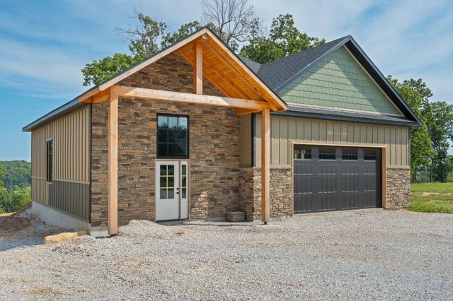 170 Riverpointe View, Ozark, MO 65721