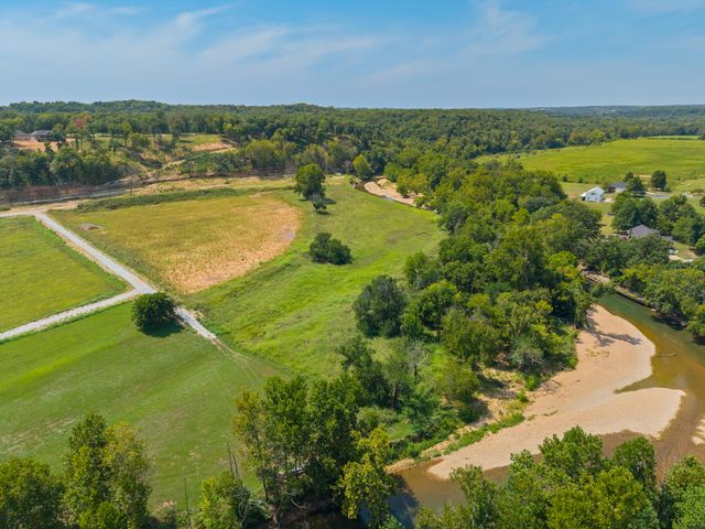 170 Riverpointe View, Ozark, MO 65721