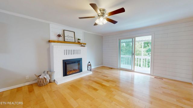 3766 Old Bridge Rd, Cookeville, TN 38506