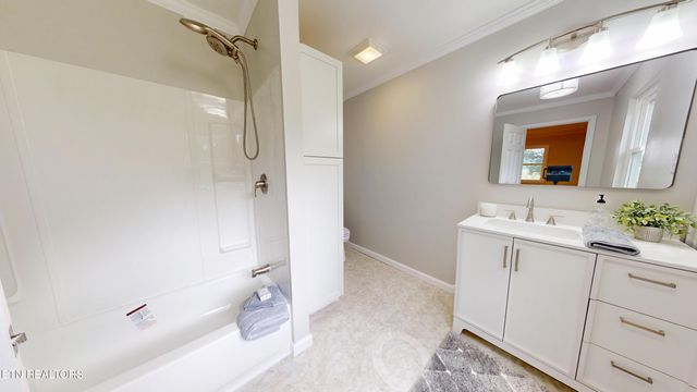 3766 Old Bridge Rd, Cookeville, TN 38506