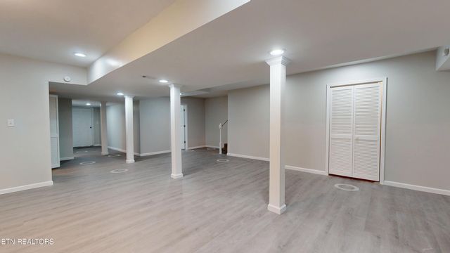 3766 Old Bridge Rd, Cookeville, TN 38506