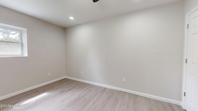 3766 Old Bridge Rd, Cookeville, TN 38506