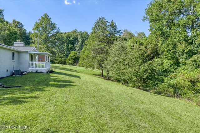 3766 Old Bridge Rd, Cookeville, TN 38506