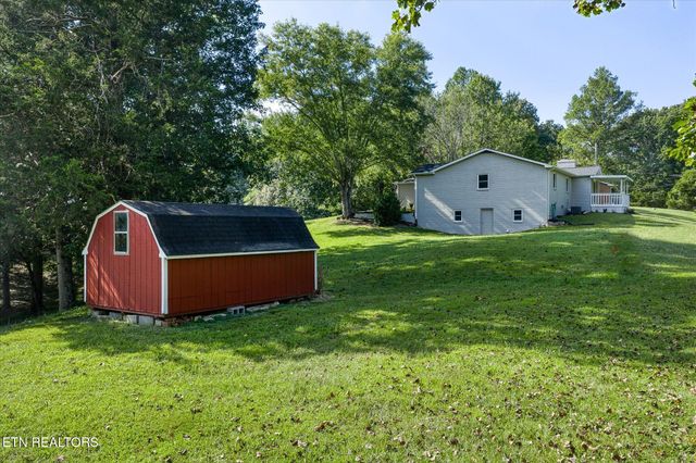 3766 Old Bridge Rd, Cookeville, TN 38506