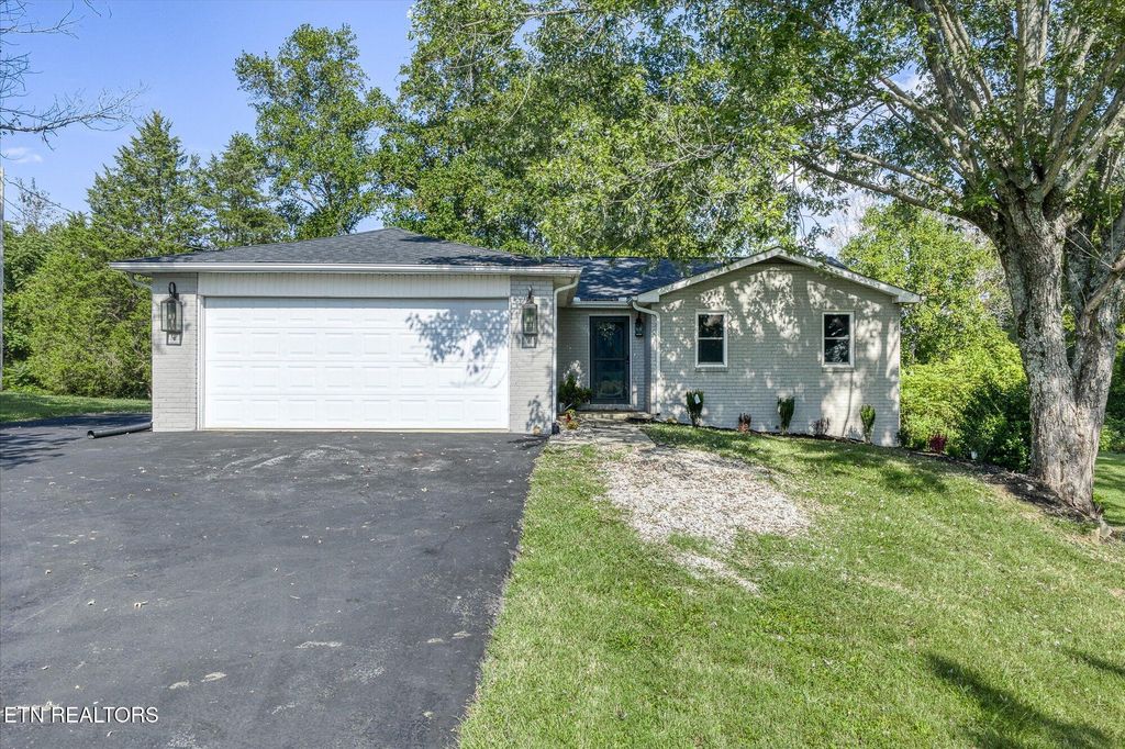 3766 Old Bridge Rd, Cookeville, TN 38506