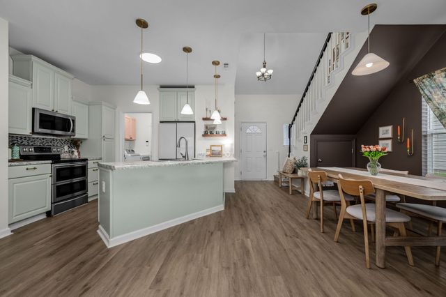 1328 Sunray Dr, Murfreesboro, TN 37127