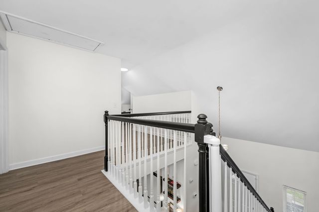 1328 Sunray Dr, Murfreesboro, TN 37127